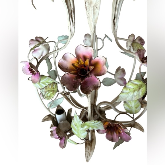 Vintage Shabby Chic tile style floral chandelier - Picture 2 of 10